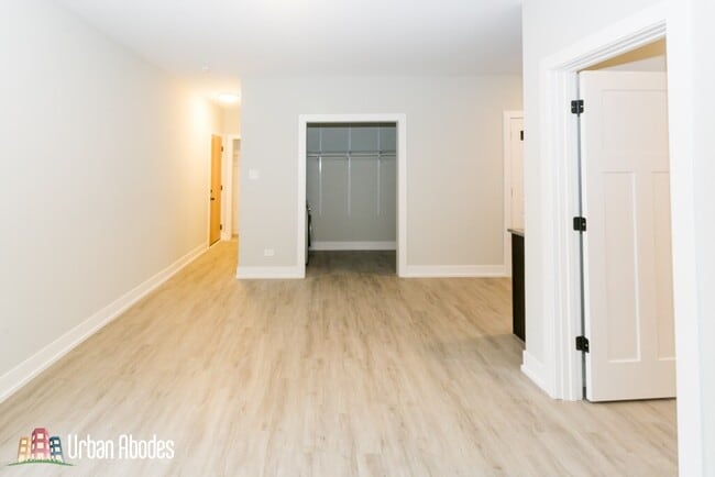 703 W Brompton Ave, Chicago, IL 60657 - photo 6