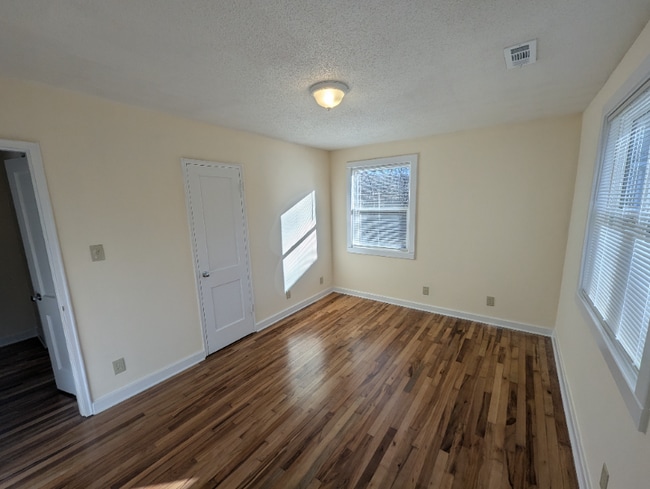 4 Maple Leaf Ct, Asheville, NC 28803 - photo 5