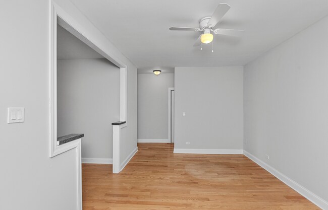 3721 N Pine Grove Ave unit P17, Chicago, IL 60613 - photo 4