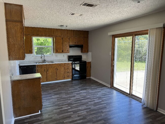 2009 Pleasant Ln, Copperas Cove, TX 76522 - photo 6