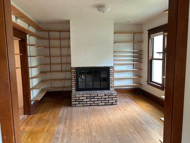 624 5th St S, Moorhead, MN 56560 - photo 4