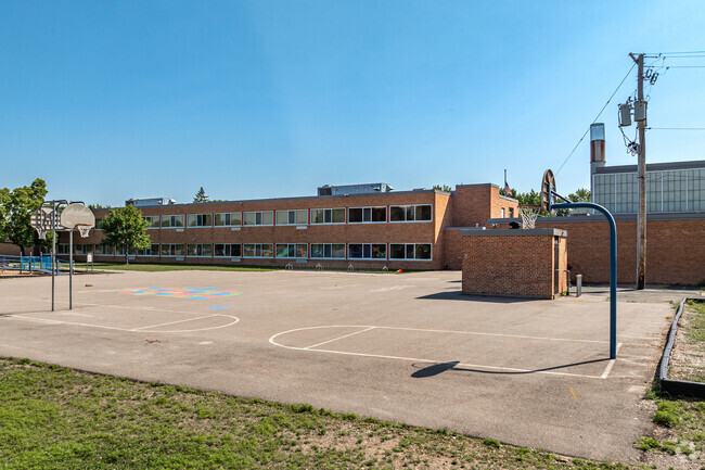 Shoot some hoops at Mississippi Elementary School.