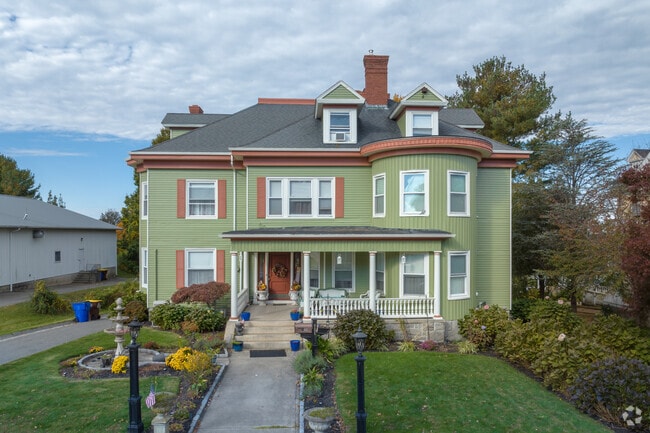 Mid-1800s architecture appears throughout the Highlands-Fall River neighborhood.