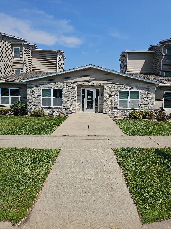 2313 W 5th St unit 2313 W 5th Street 2, Marshfield, WI 54449 - photo 5