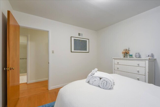 1021 Greenwich St unit ID1013104P, San Francisco, CA 94133 - photo 4