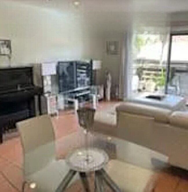 5759 SW 61st St, Miami, FL 33143 - photo 4