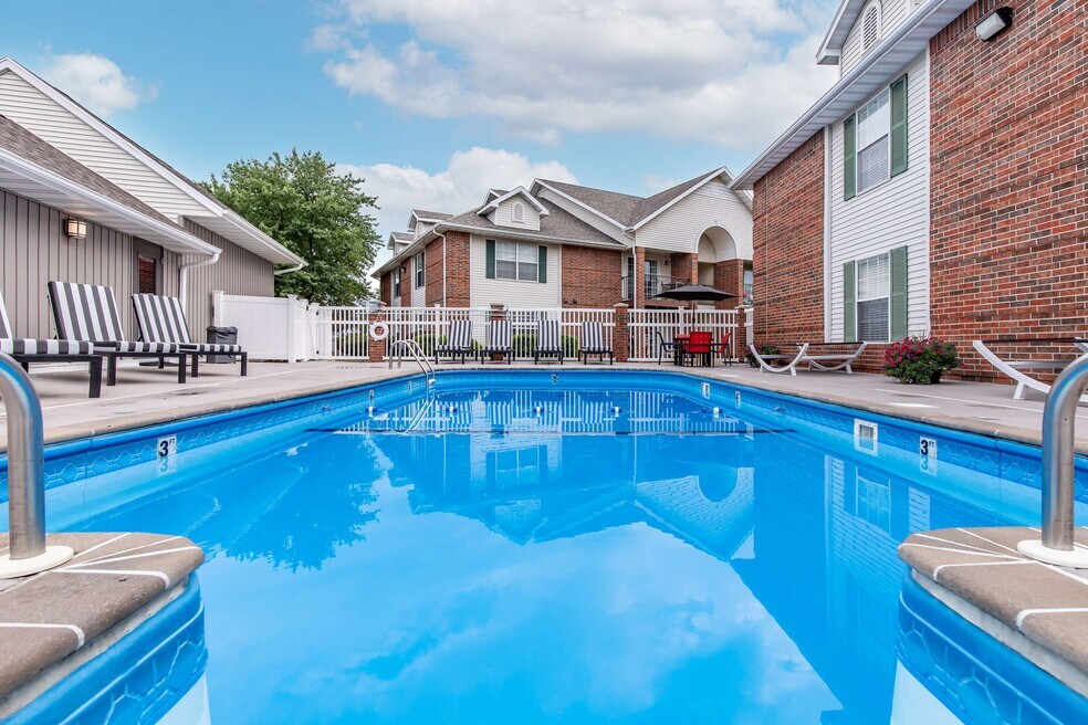 Hawthorn Suites Apartments, Springfield, MO 65804 - photo 1