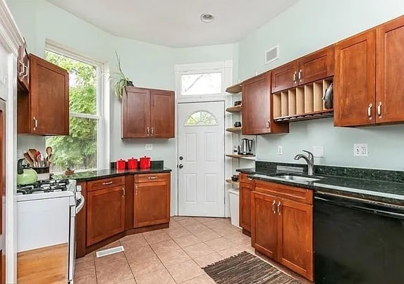 1708 Guilford Ave, Baltimore, MD 21202 - photo 4