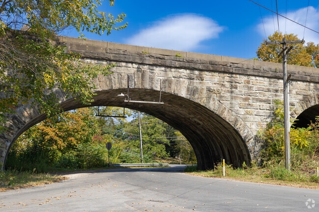 Historic stone bridges in Lodi reflect the village’s traditional roots.