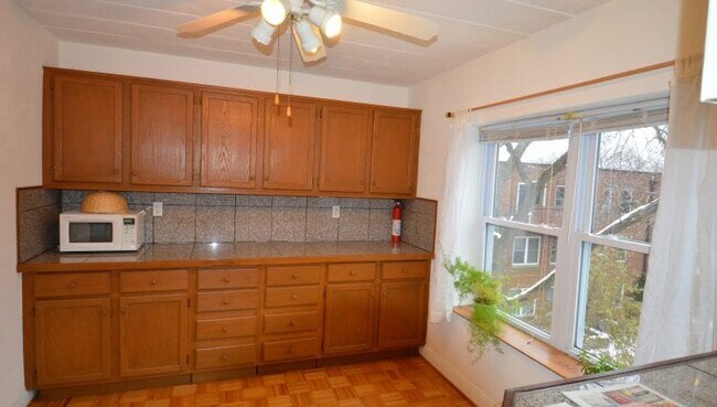 31 Sherman Terrace unit 6, Madison, WI 53704 - photo 6