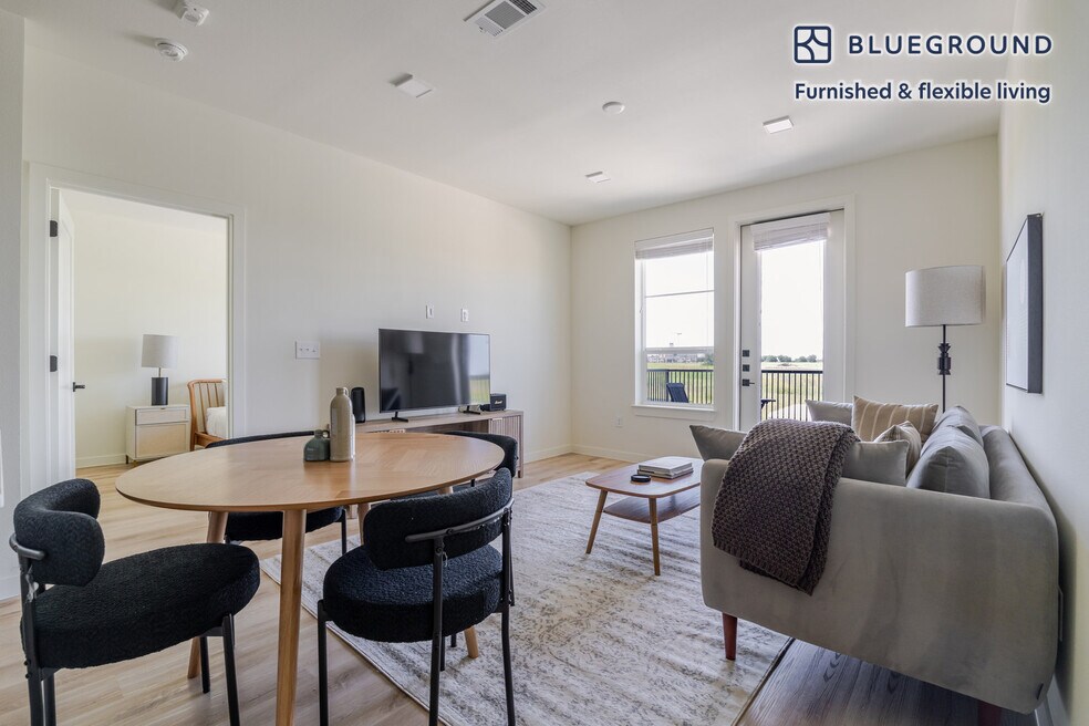 3801 N A W Grimes Blvd unit FL2-ID322, Round Rock, TX 78665 - photo 1