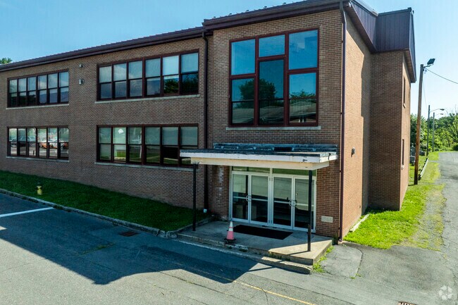 St Mary Of The Snow School in Saugerties offers a safe enriching environment to students.