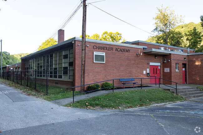 Chandler Academy has a student to teacher ratio of 12 to 1.