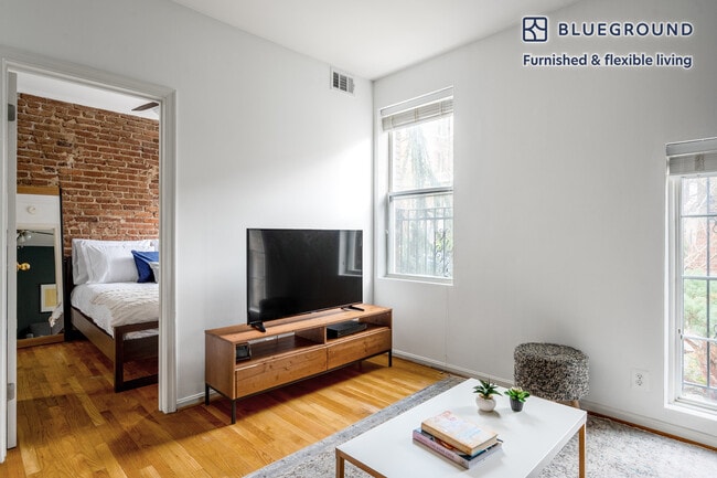 1826 Vernon St NW unit FL1-ID180, Washington, DC 20009 - photo 3