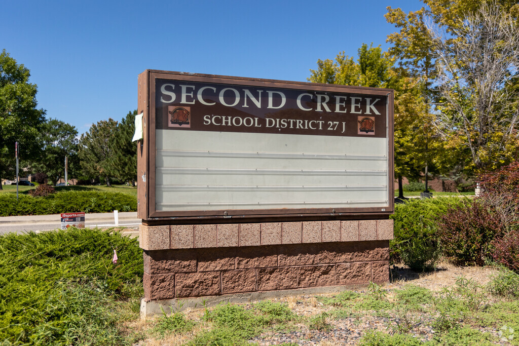 Welcome to Second Creek Elementary School.