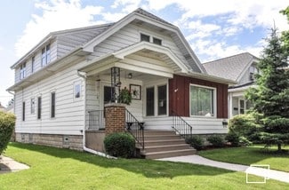 2040 S 74th St Unit Upper, West Allis, WI 53219