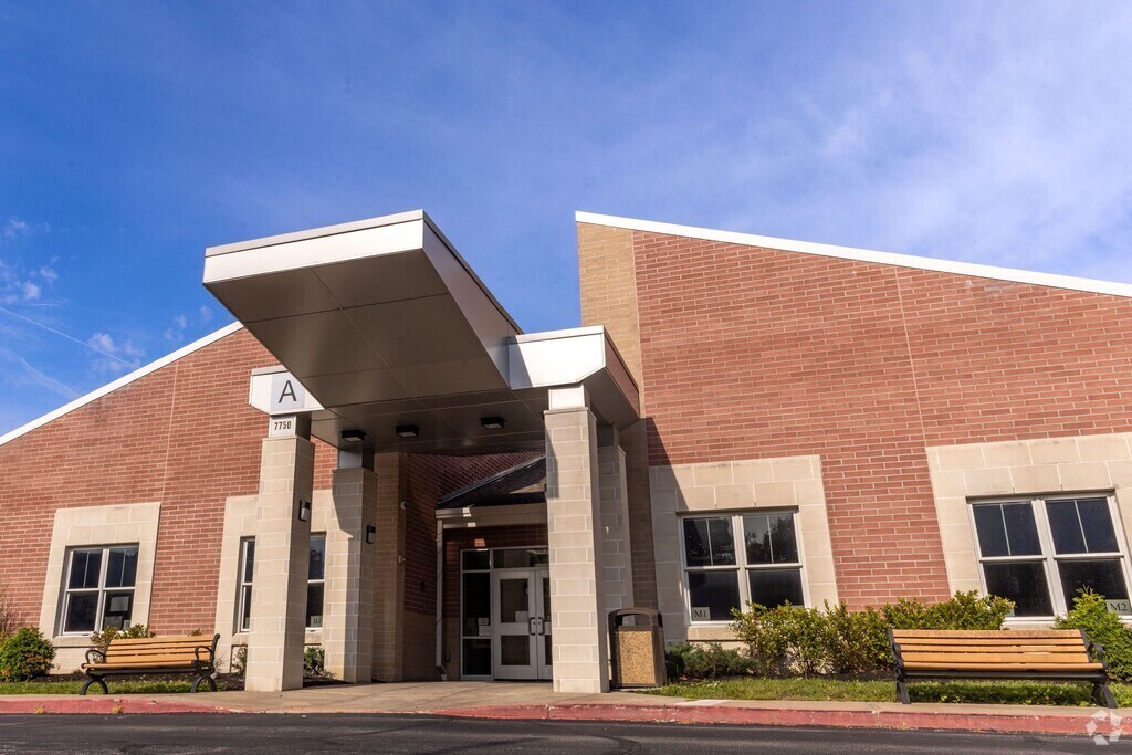 A wide shot for Ellsworth Hill Elementary School.