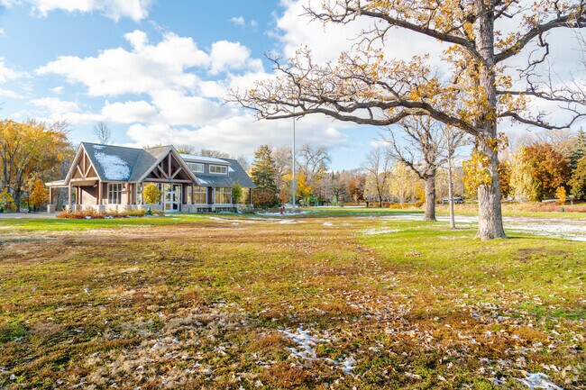 There are tons of different amenities for residents near Arden Park.