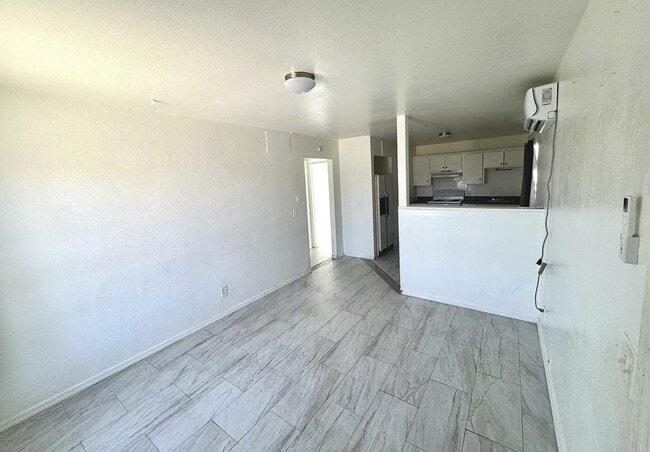 2525 E Monroe St unit 2, Phoenix, AZ 85034 - photo 4