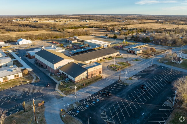 Mounds High School challenges students by offering an all-encompassing curriculum.