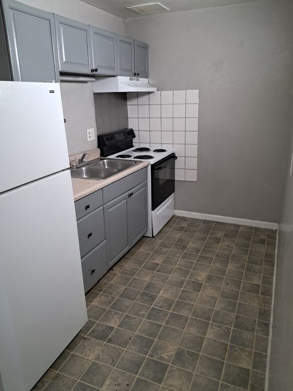 1931 Clinton St, Aurora, CO 80010 - photo 4