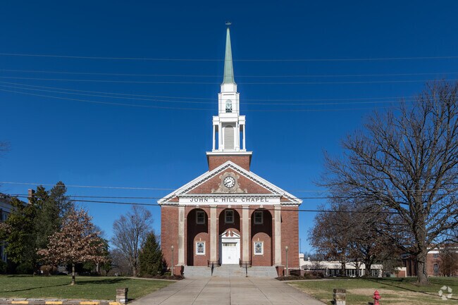 1,200 undergraduate students attend Georgetown College in Georgetown.