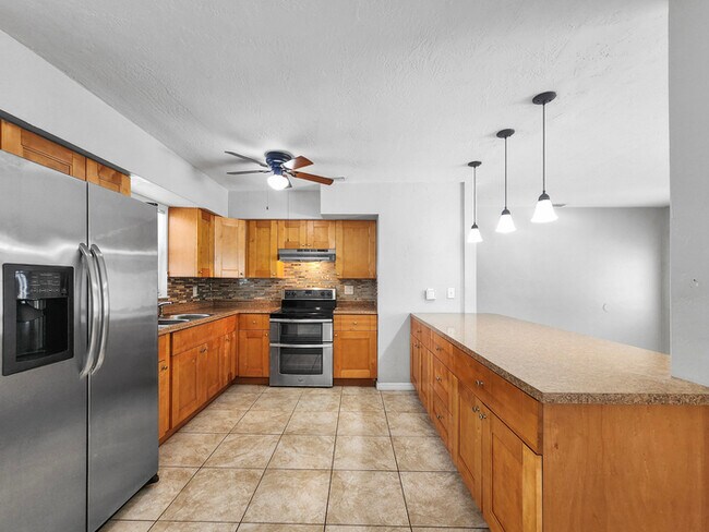 5773 56th Terrace N, Saint Petersburg, FL 33709 - photo 6