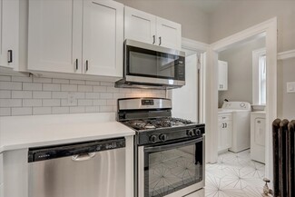 2611-2613 N Stowell Ave, Milwaukee, WI 53211