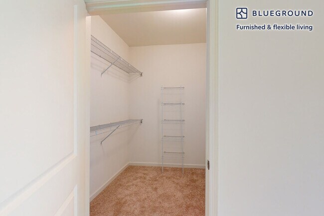80 N Central Ave unit FL1-ID2500A, Long Island, NY 11570 - photo 6