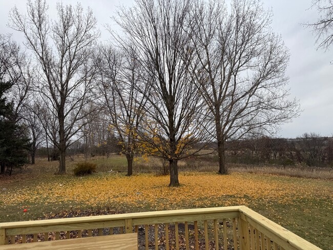 5500 Vagabond Ln N, Plymouth, MN 55446 - photo 2