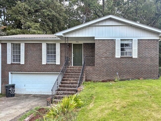 976 Ridgewood Cir, Birmingham, AL 35235