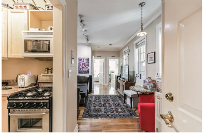 60 Myrtle St unit 6, Boston, MA 02114 - photo 3