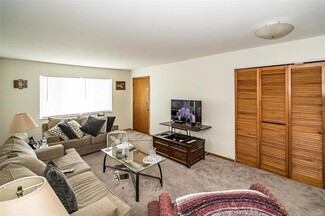 723 W Osage St Unit 1, Pacific, MO 63069