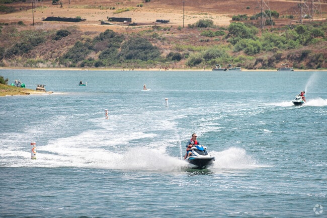 Spend the weekend jet skiing on Hedionda Lagoon near Poinsettia.