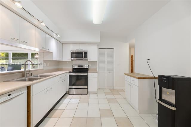 7920 SW 132nd St, Miami, FL 33156 - photo 5