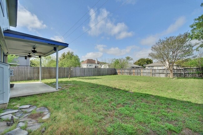 1609 Lantern Light Dr, Round Rock, TX 78681 - photo 4