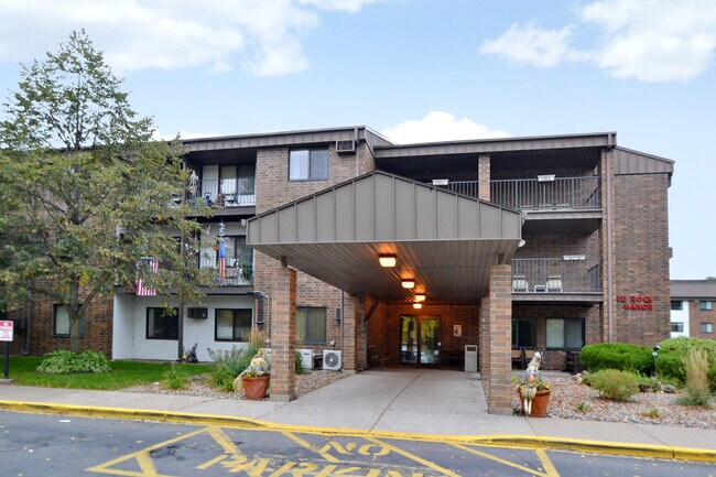 Red Rock Manor, Newport, MN 55055 - photo 4