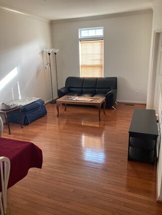 3579 Ellery Cir, Falls Church, VA 22041