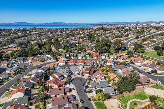View Pointe is cooled by the San Pablo Bay in the summer time.