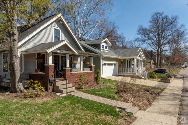 Bungalows in SoMax sit along quiet tree-lined streets, great for an afternoon stroll.