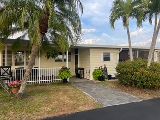 149 Orange Harbor Dr, Fort Myers, FL 33905