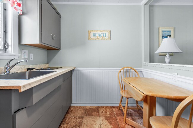 8 Traynor St unit 18, Old Orchard Beach, ME 04064 - photo 6