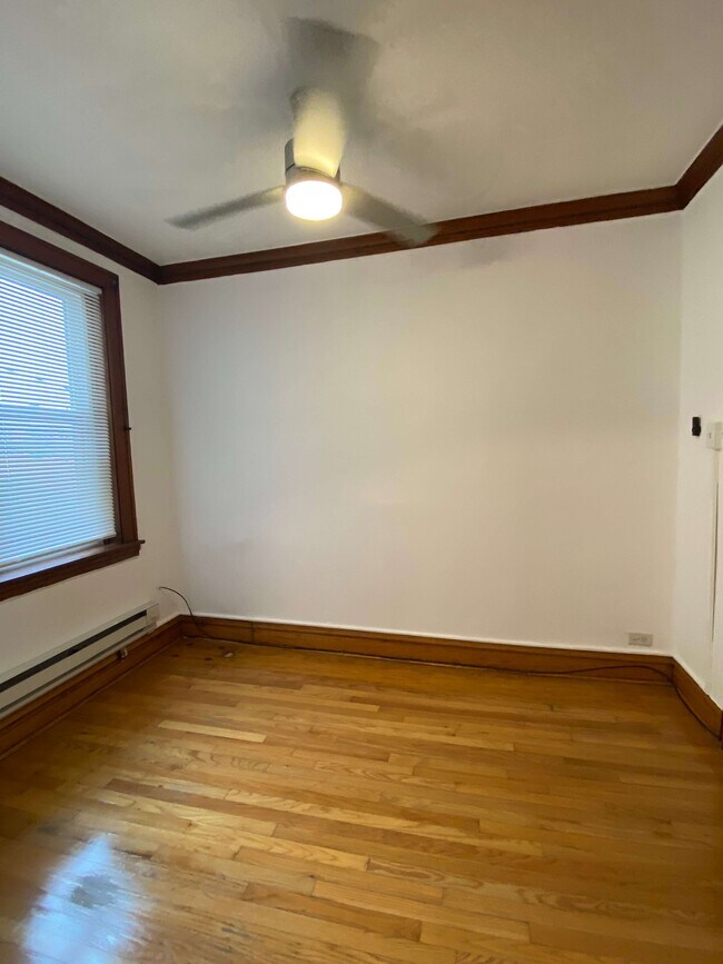 3077 N Davlin Ct unit 3, Chicago, IL 60618 - photo 7