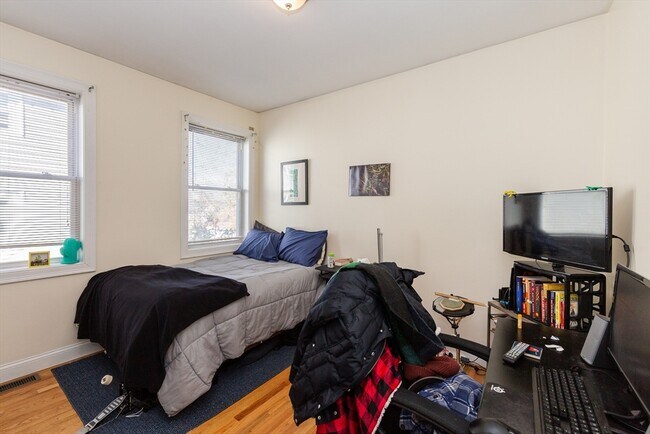 182 Calumet St unit 2, Roxbury Crossing, MA 02120 - photo 7