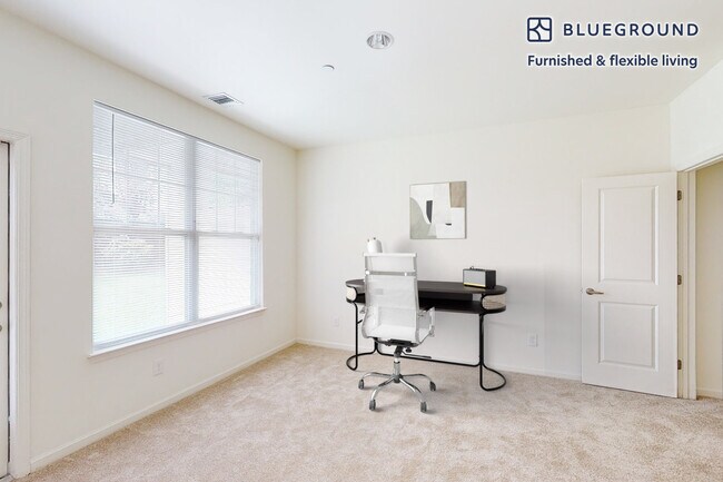 998 Stewart Ave unit FL1-ID2613A, Garden City, NY 11530 - photo 4