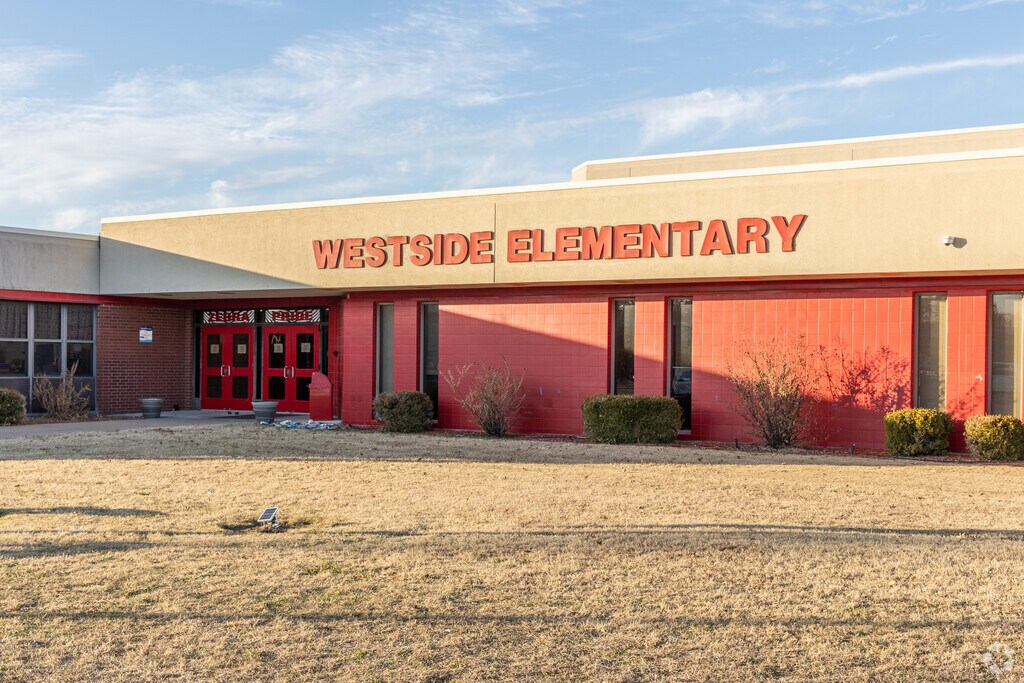 Westside Elementary is a part of Claremore Public Schools.