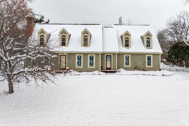 Cape Cod homes in Brookfield Town attract homebuyers seeking comfort.