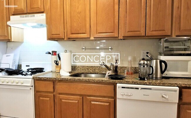 45 Bay State Rd unit 1B, Boston, MA 02215 - photo 2