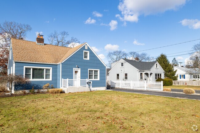 There are multiple examples of personalized Cape Cod Style houses in Northampton along Lake Avenue.