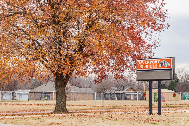 Close up shot of the signage of Davenport High School.